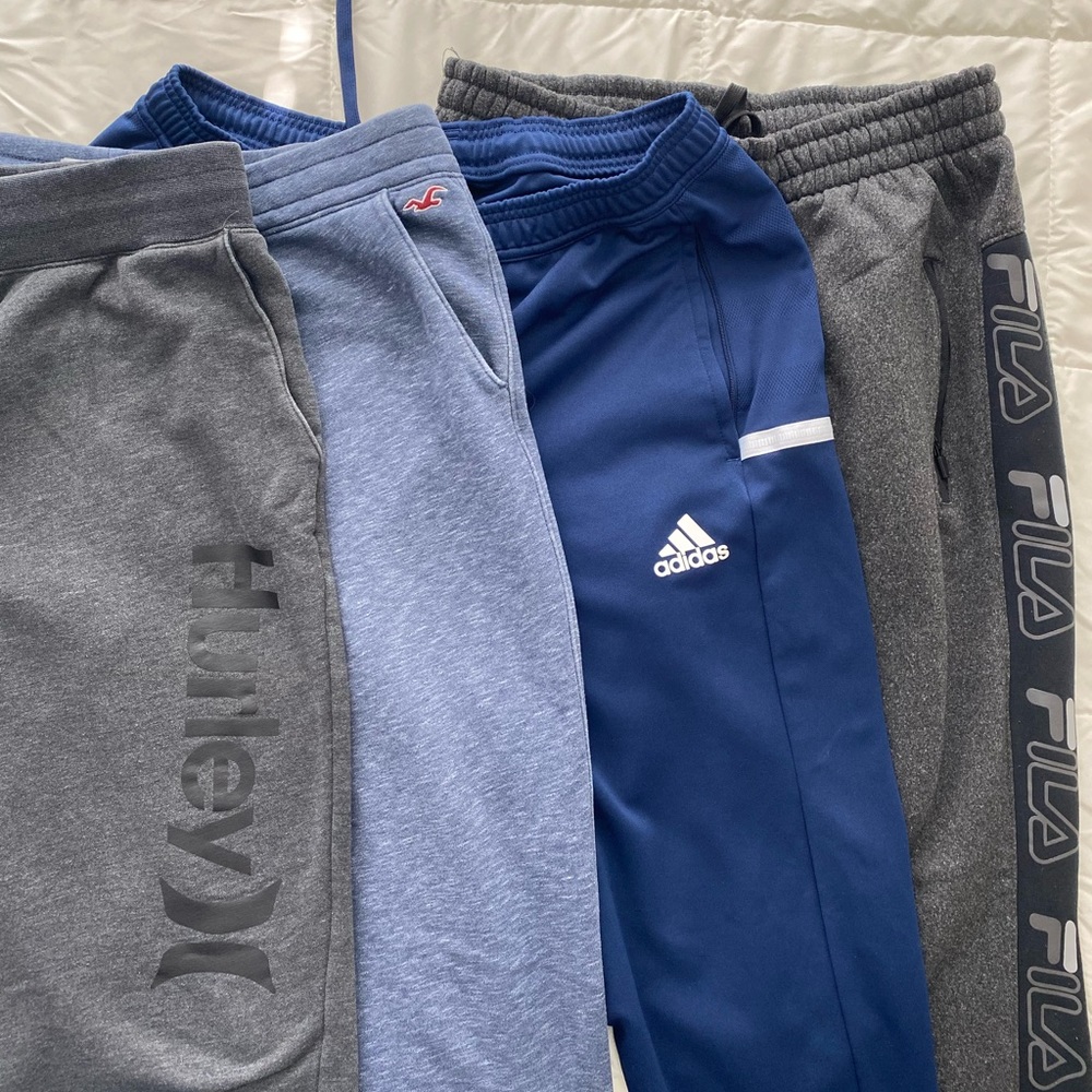 Lot of 4 mens sweatpants